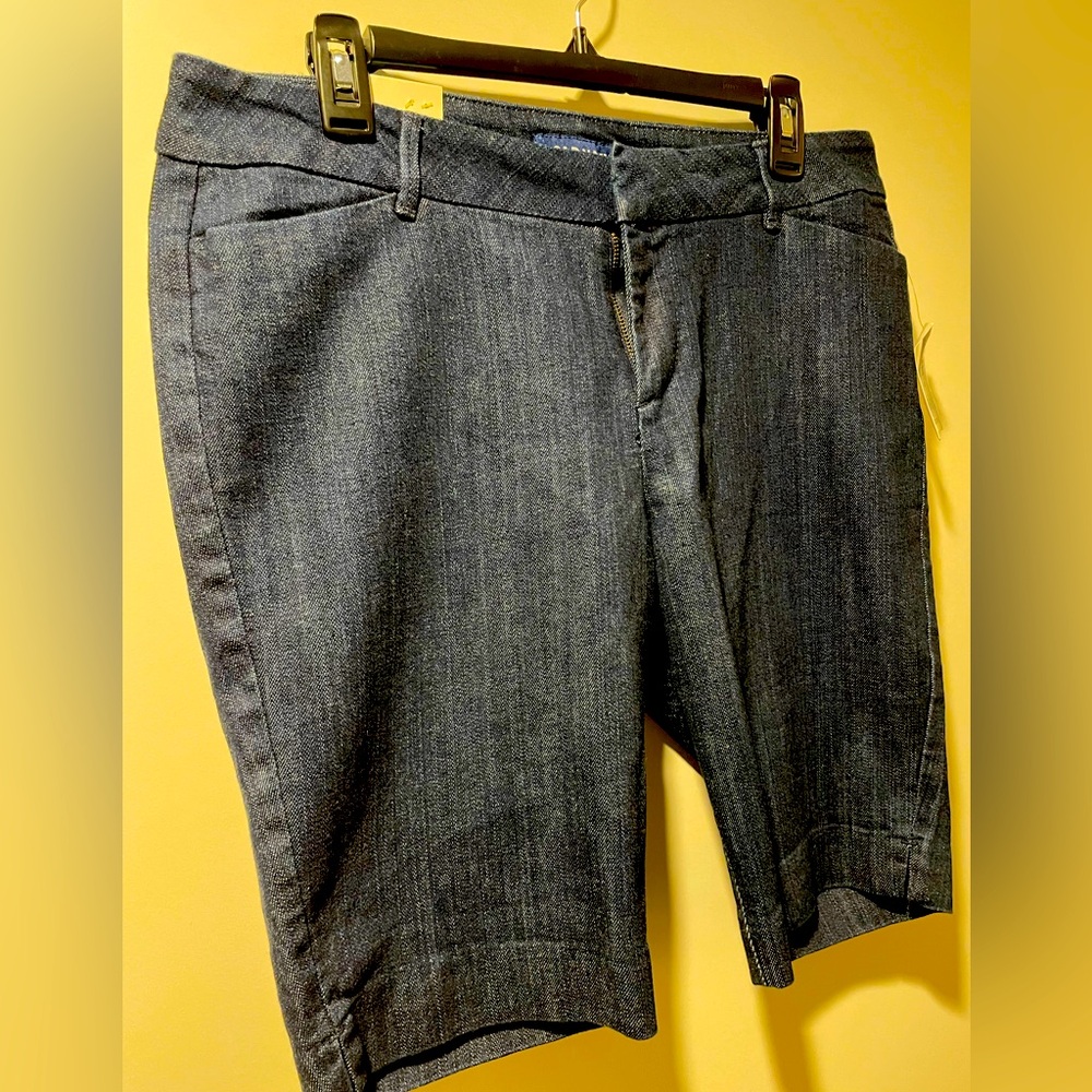 Old Navy Bermuda Shorts Denim SIZE 12